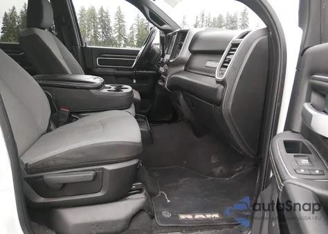 2024 Ram 2500 Big Horn 4X4 6'4 Box z USA, uszkodzony, nr VIN 3C6UR5DL5RG283486